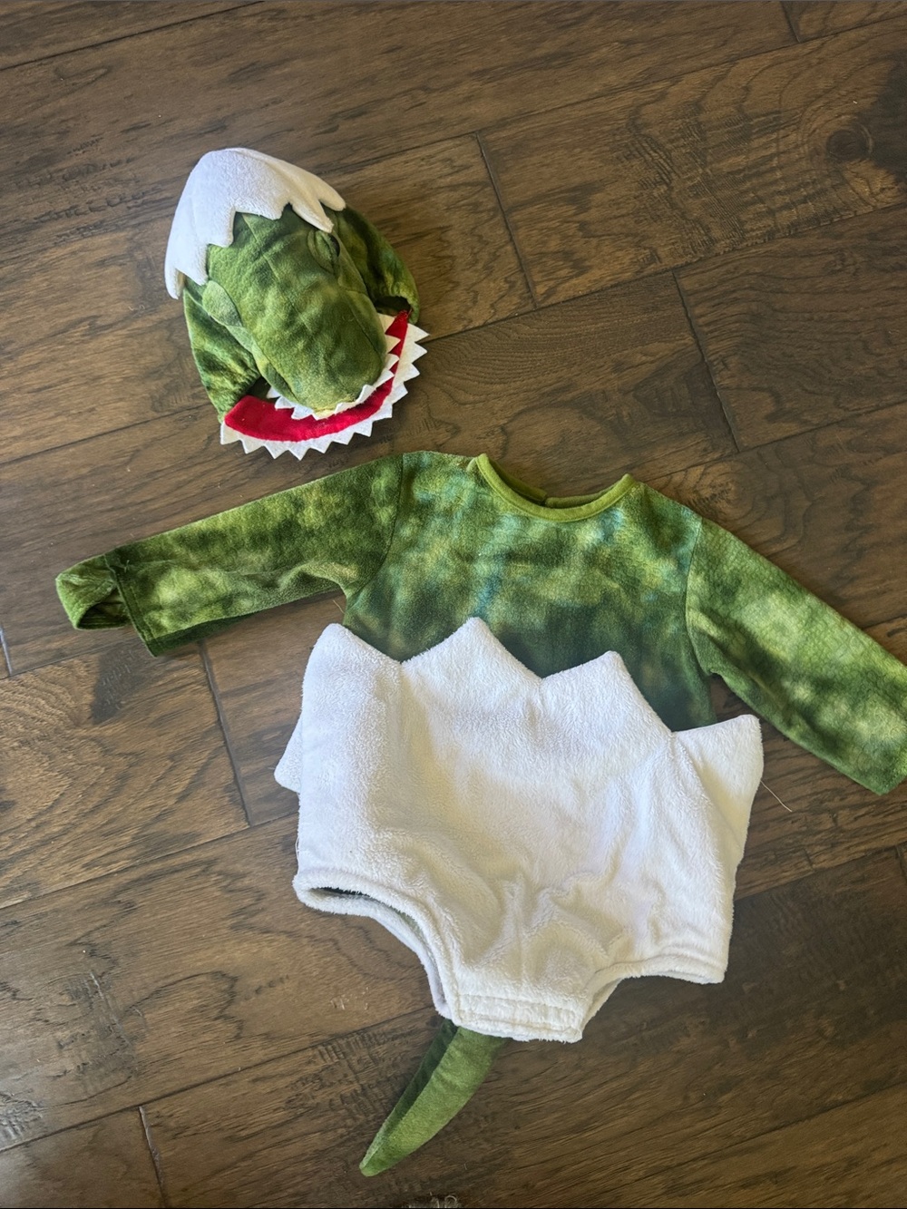 Pottery Barn Kids Green & White Dinosaur Egg Costume